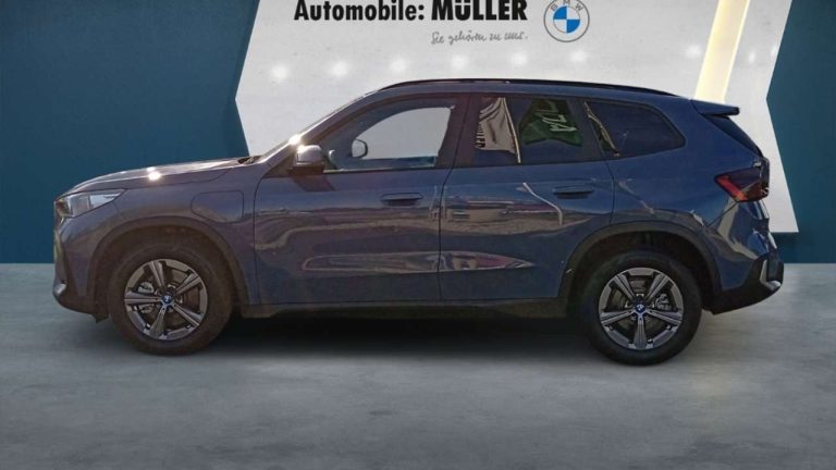 BMW X1 xDrive25e - photo 3