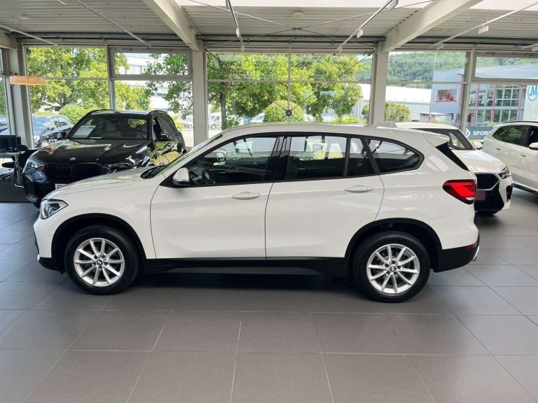 BMW X1 sDrive18i Advantage - photo 3