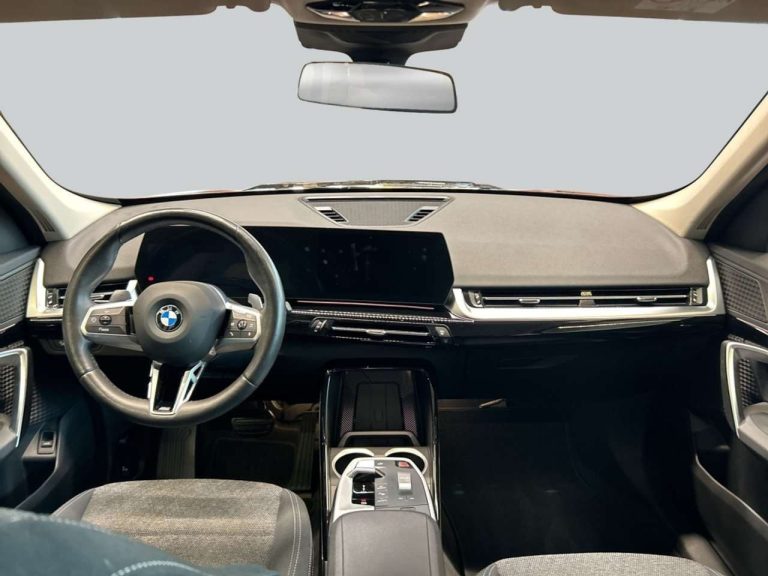 BMW X1 sDrive18i - photo 8