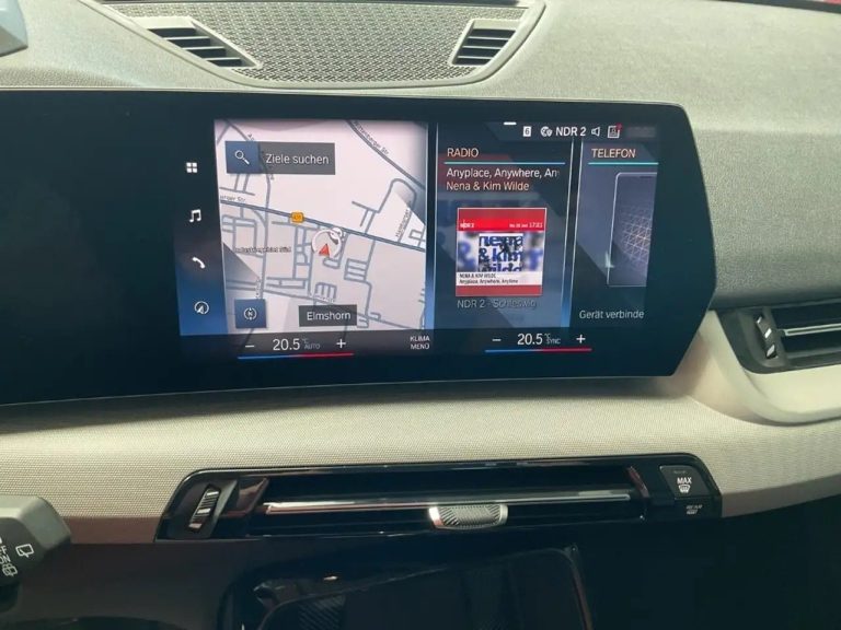 BMW X1 sDrive20i - photo 8