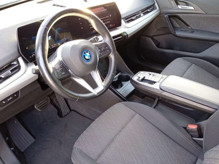 BMW X1 xDrive25e - photo 8