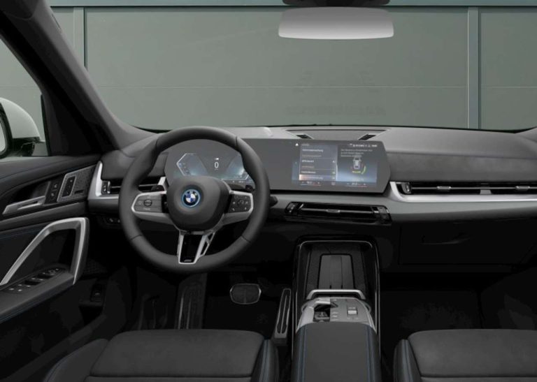 BMW X1 xDrive25e M Sport - photo 9