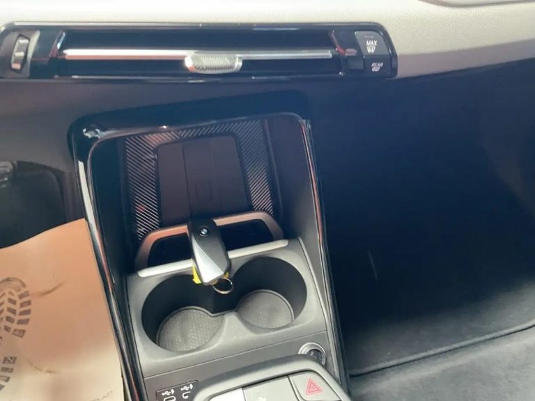 BMW X1 sDrive20i - photo 9