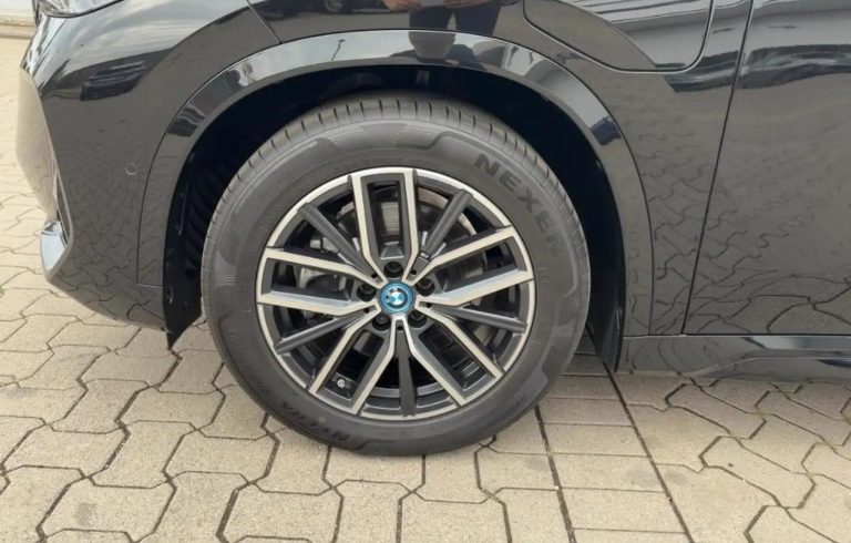 BMW X1 xDrive25e M Sport - photo 12