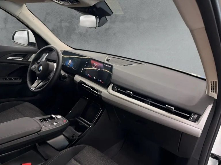 BMW X2 sDrive20i - photo 12