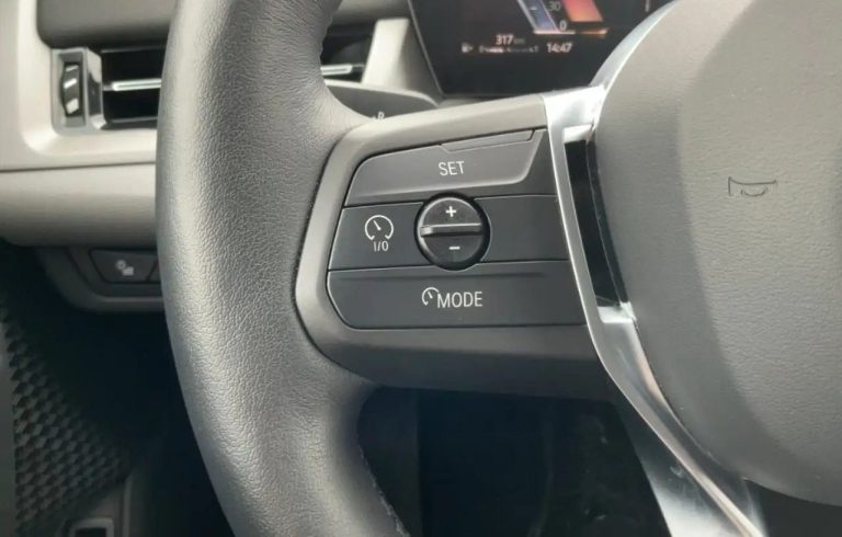 BMW X2 sDrive20i - photo 17
