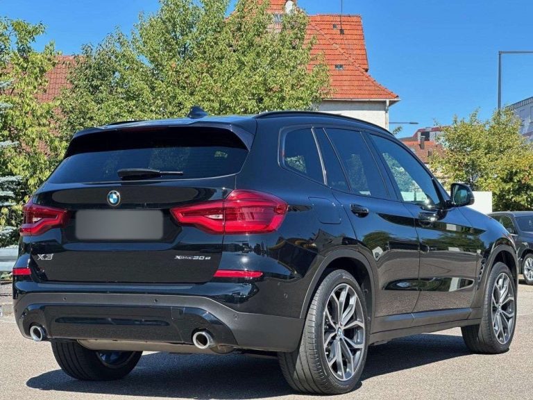 BMW X3 xDrive30e - photo 2