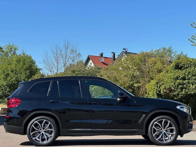 BMW X3 xDrive30e - photo 3