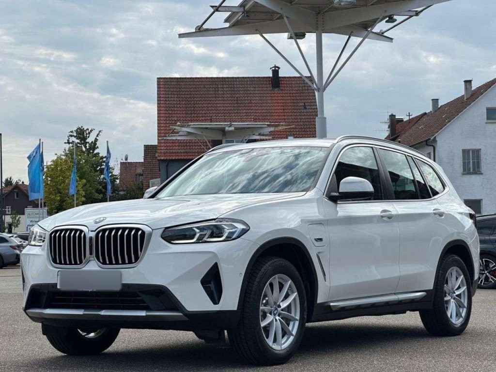 BMW X3 xDrive30e