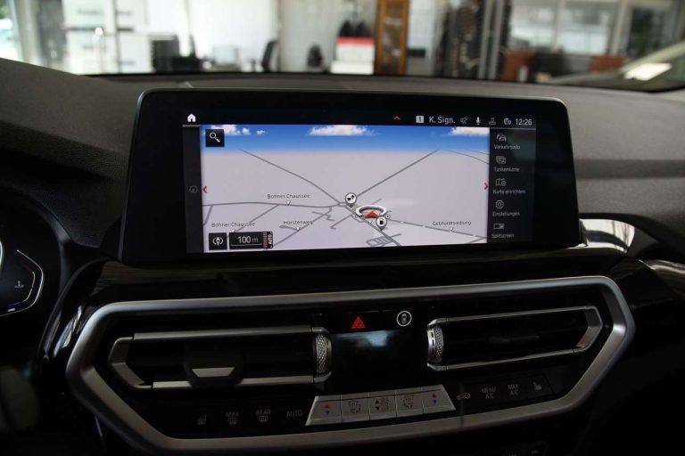 BMW X3 xDrive20i - photo 7