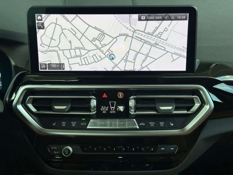 BMW X3 xDrive30e - photo 13