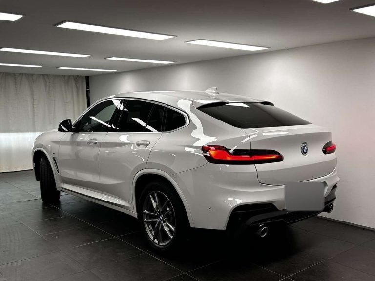 BMW X4 xDrive20i M Sport - photo 2