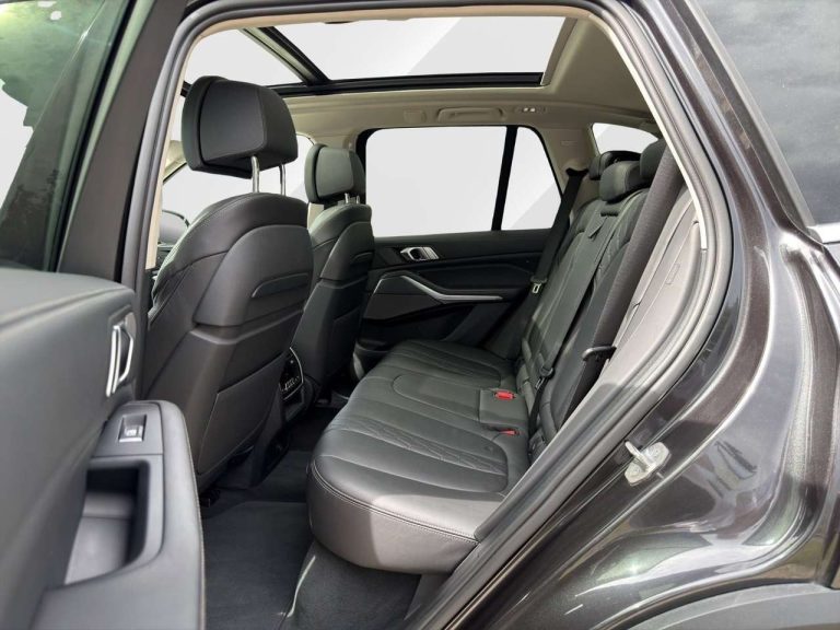 BMW X5 xDrive30d - photo 11