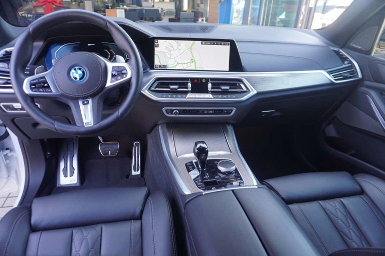 BMW X5 xDrive45e M Sport - photo 4
