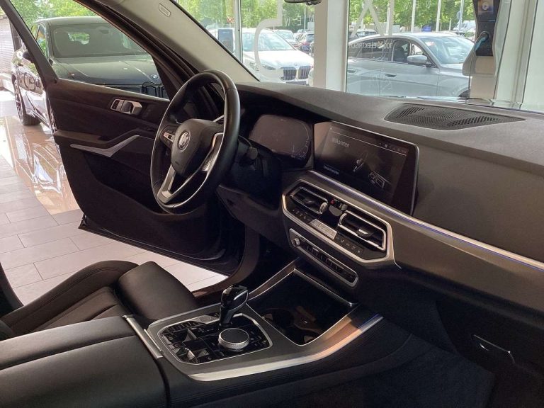 BMW X5 xDrive45e - photo 7