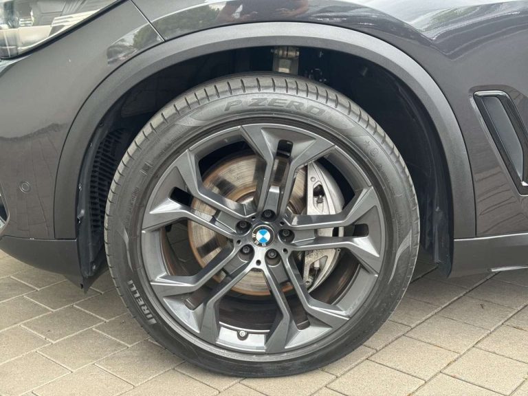 BMW X5 xDrive40d - photo 9