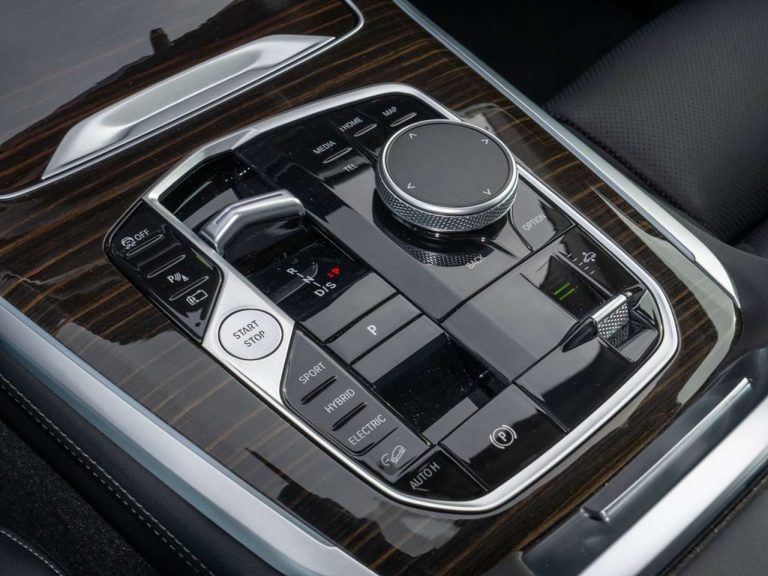 BMW X5 xDrive50e - photo 9