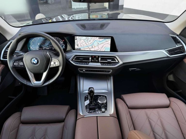 BMW X5 xDrive45e - photo 2