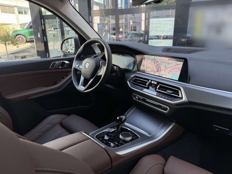 BMW X5 xDrive45e - photo 3
