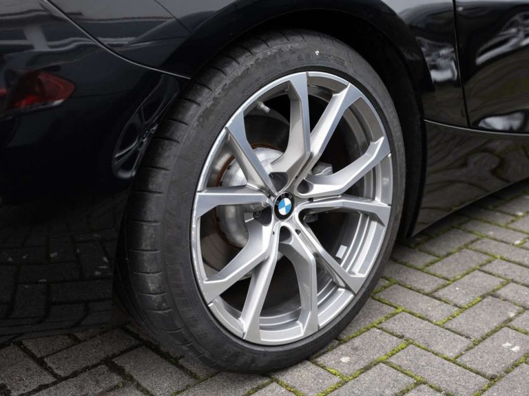 BMW Z4 sDrive20i Sport Line - photo 12