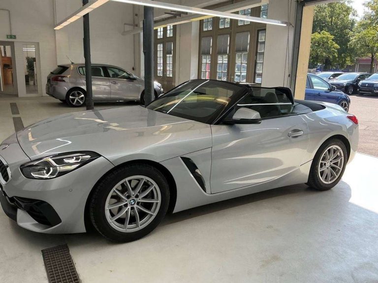 BMW Z4 sDrive20i Sport Line