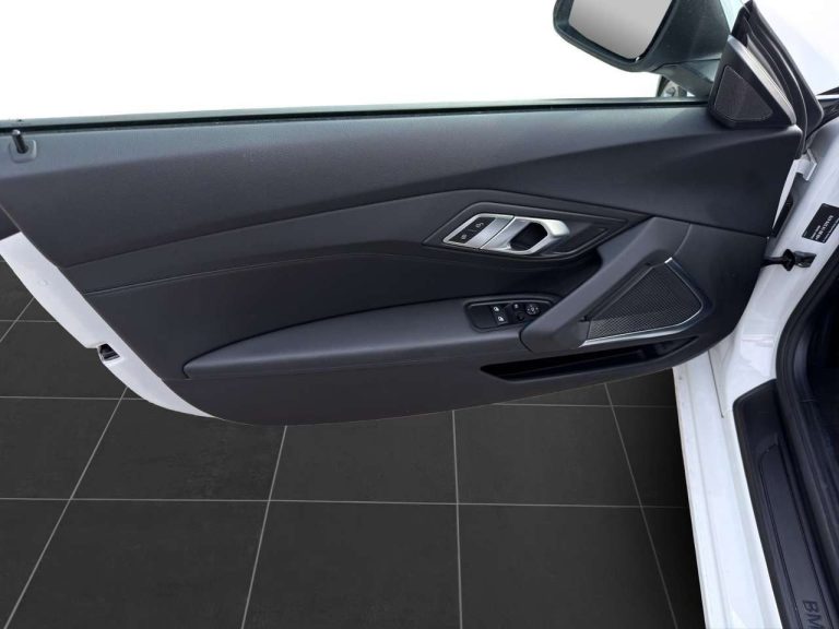BMW Z4 sDrive20i - photo 11