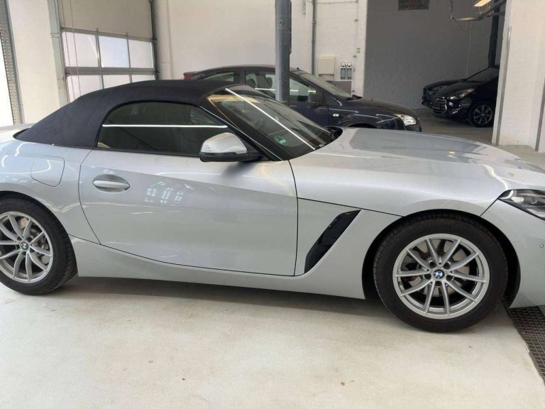 BMW Z4 sDrive20i Sport Line - photo 2