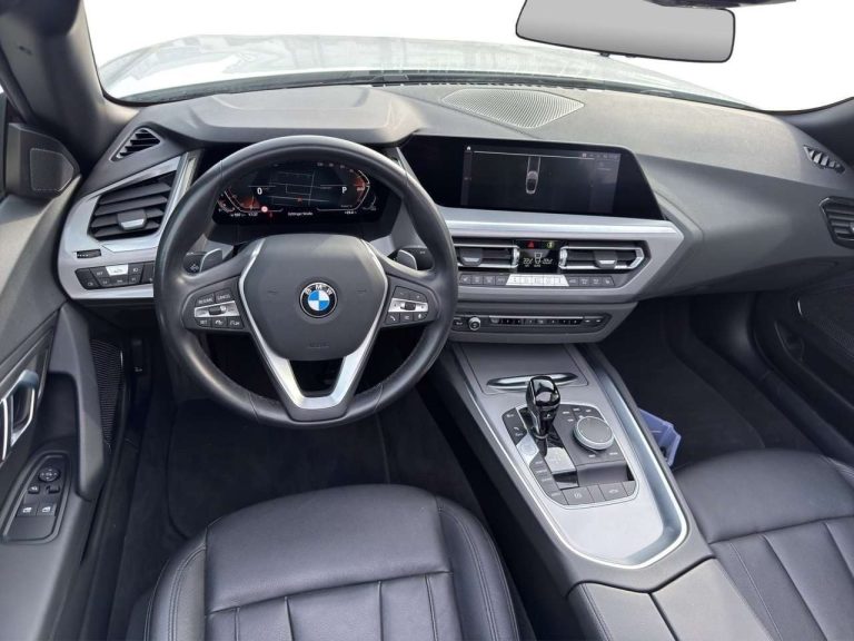 BMW Z4 sDrive20i - photo 8
