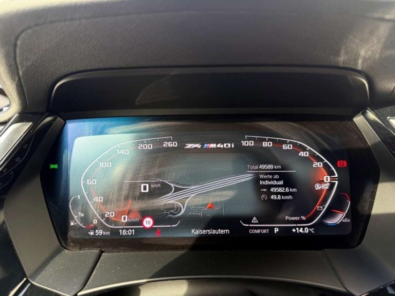 BMW Z4 sDrive20i - photo 8