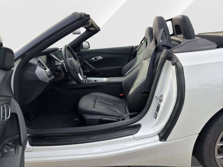 BMW Z4 sDrive20i - photo 9