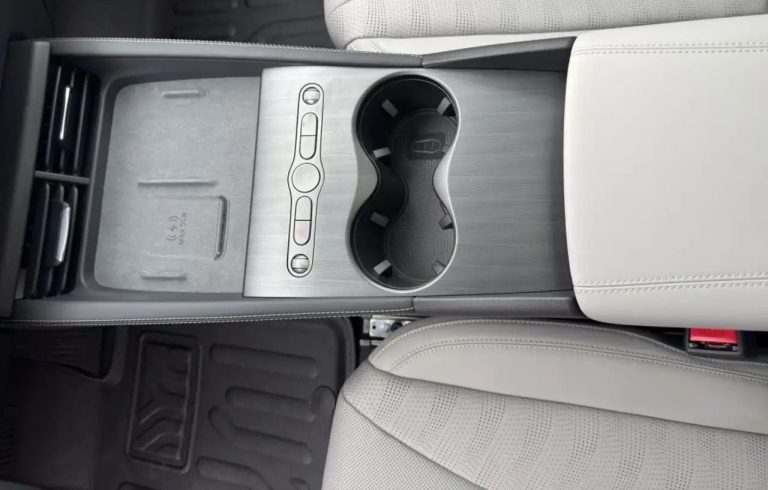 BYD Seal 6 DM-i Touring Comfort - photo 17