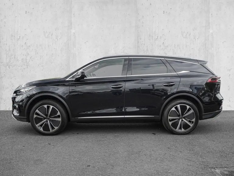 BYD Tang Flagship 4WD - photo 4