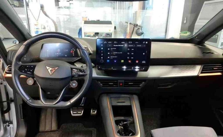 Cupra Born e-Boost 231 ch - photo 4