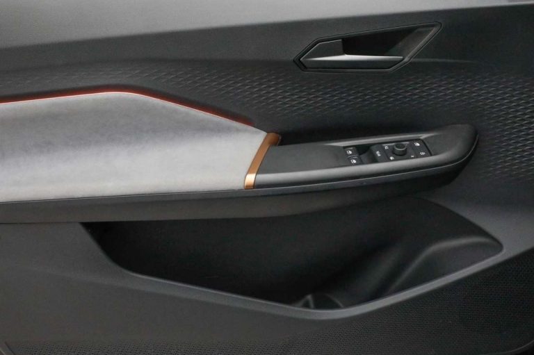 Cupra Born 77 kWh 231 ch - photo 13