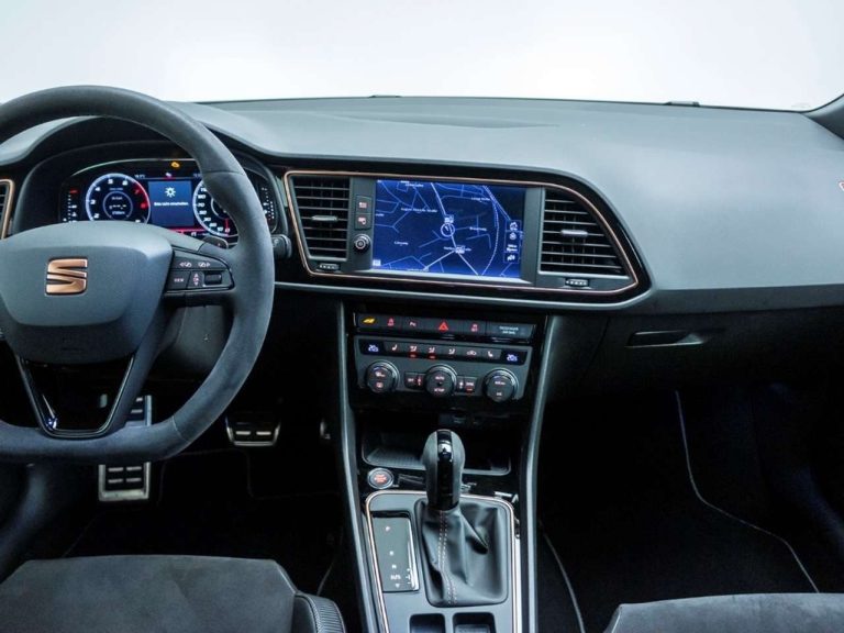 Cupra Leon Sportstourer 2.0 TSI 300 ch 4Drive DSG - photo 10