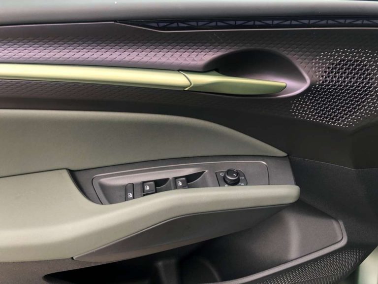 Cupra Raval VZ Extreme 52 kWh 226 ch - photo 11