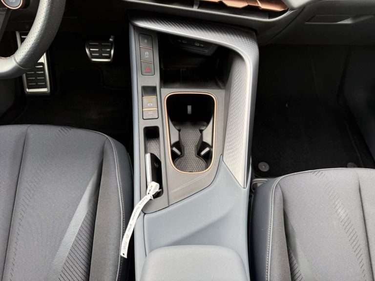 Cupra Terramar 1.5 eTSI DSG - photo 15