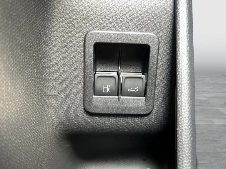Cupra Terramar 1.5 e-Hybrid - photo 18