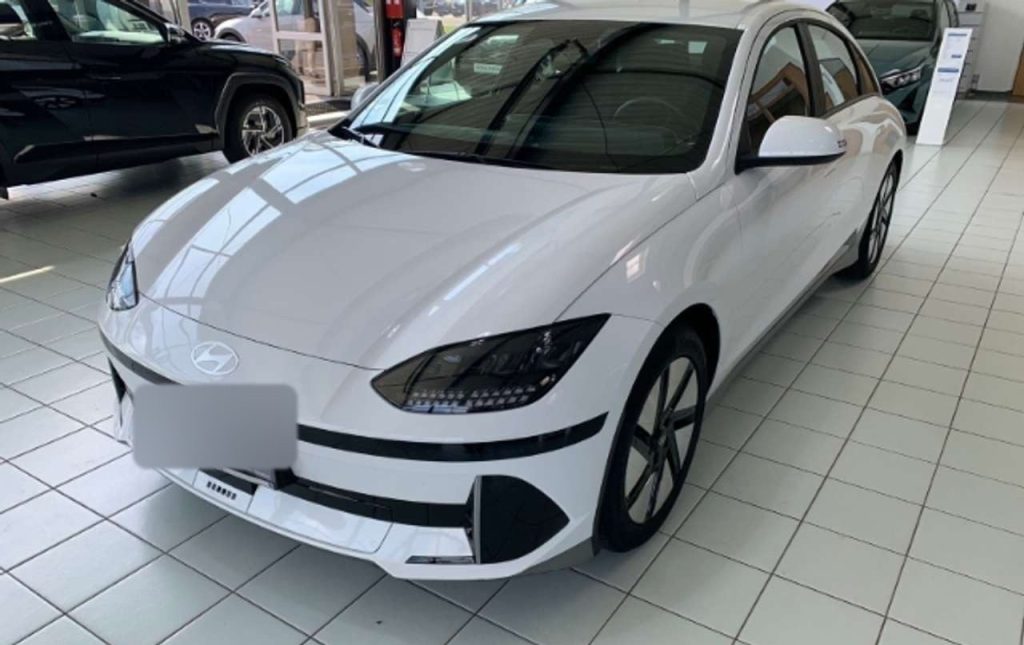 Hyundai IONIQ 6 53 kWh Propulsion