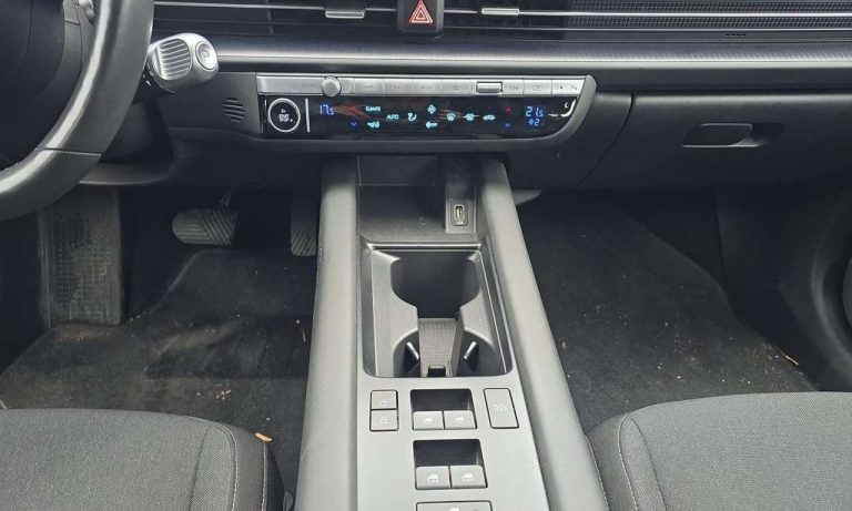 Hyundai IONIQ 6 53 kWh Propulsion - photo 8