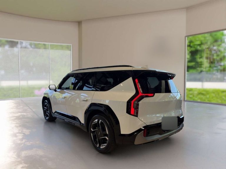 Kia EV9 GT AWD 7 places - photo 4