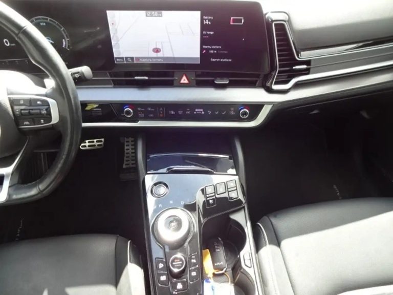 Kia Sportage 1.6 T-GDI Plug-in GT-Line 4WD - photo 10