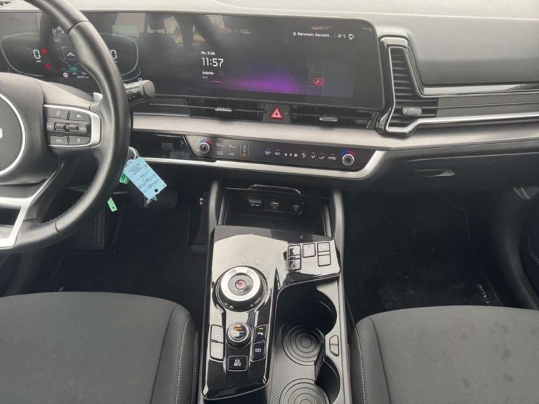 Kia Sportage 1.6 T-GDi Plug-in 4WD - photo 10