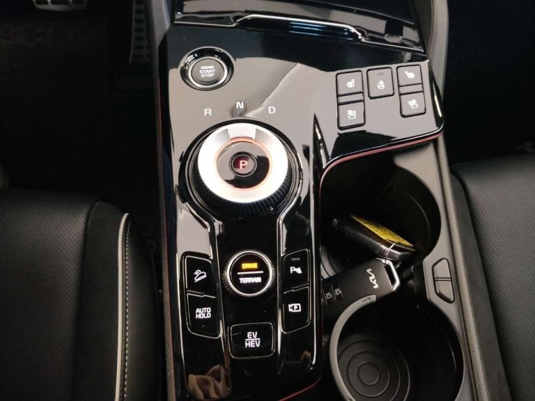 Kia Sportage 1.6 T-GDI Plug-in Hybrid AWD GT-Line - photo 15