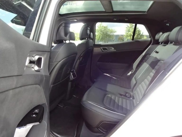 Kia Sportage 1.6 T-GDI Plug-in GT-Line 4WD - photo 16
