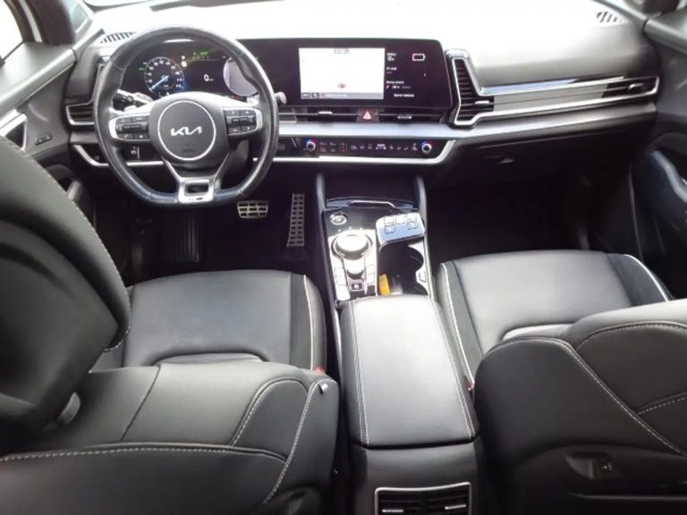 Kia Sportage 1.6 T-GDI Plug-in GT-Line 4WD - photo 3