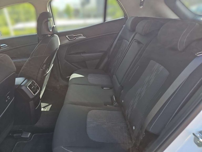 Kia Sportage 1.6 T-GDI PHEV AWD - photo 8