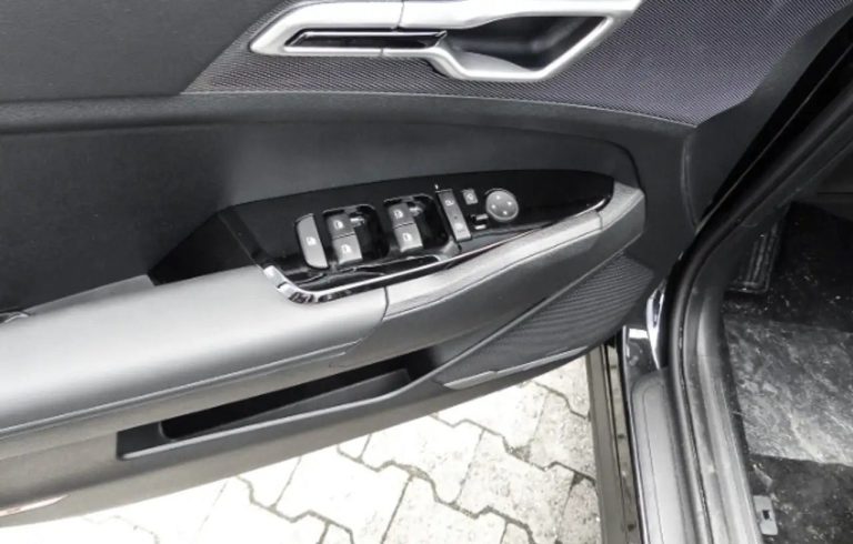 Kia Sportage Hybrid 1.6T-GDI Vision - photo 13