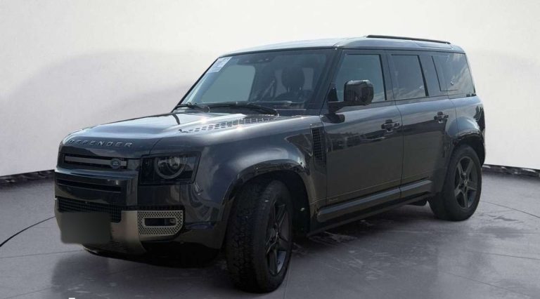 Land Rover Defender 110 D300 X-Dynamic SE