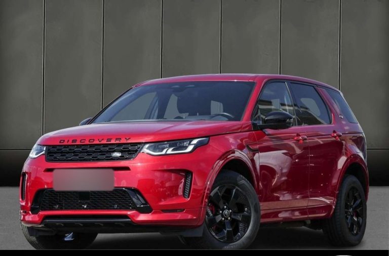 Land Rover Discovery Sport P300e R-Dynamic SE Black Pack